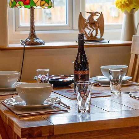 Tregarnedd Cottage Ллангефни Экстерьер фото