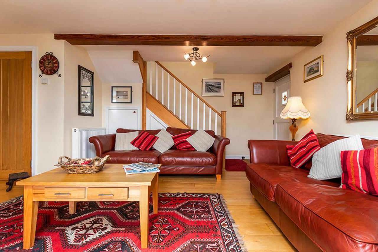 Tregarnedd Cottage Ллангефни Экстерьер фото