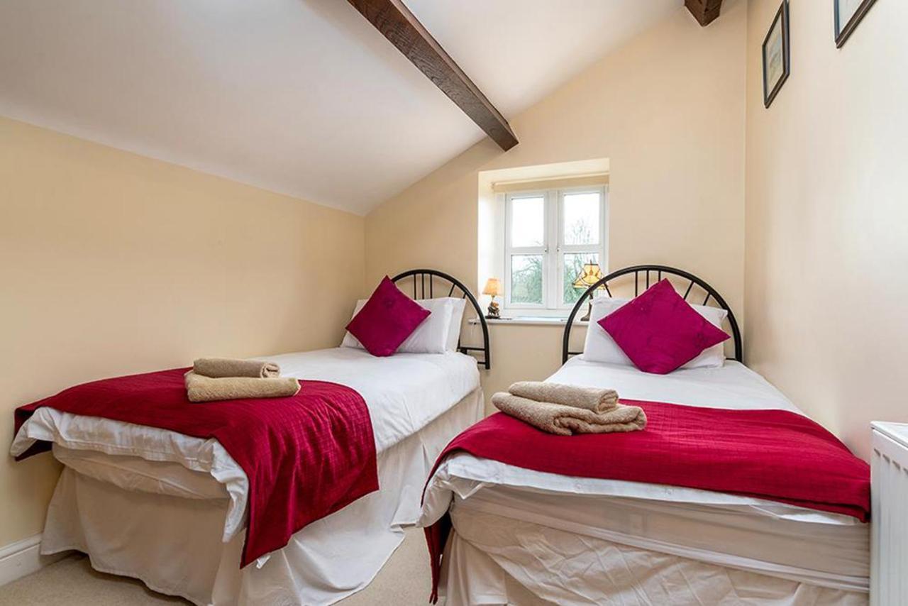 Tregarnedd Cottage Ллангефни Экстерьер фото